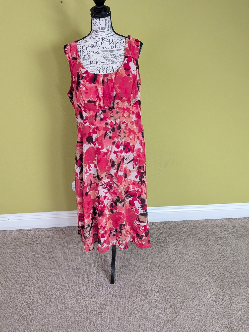 East 5th Pink Floral Scoop-Neck Midi Dress